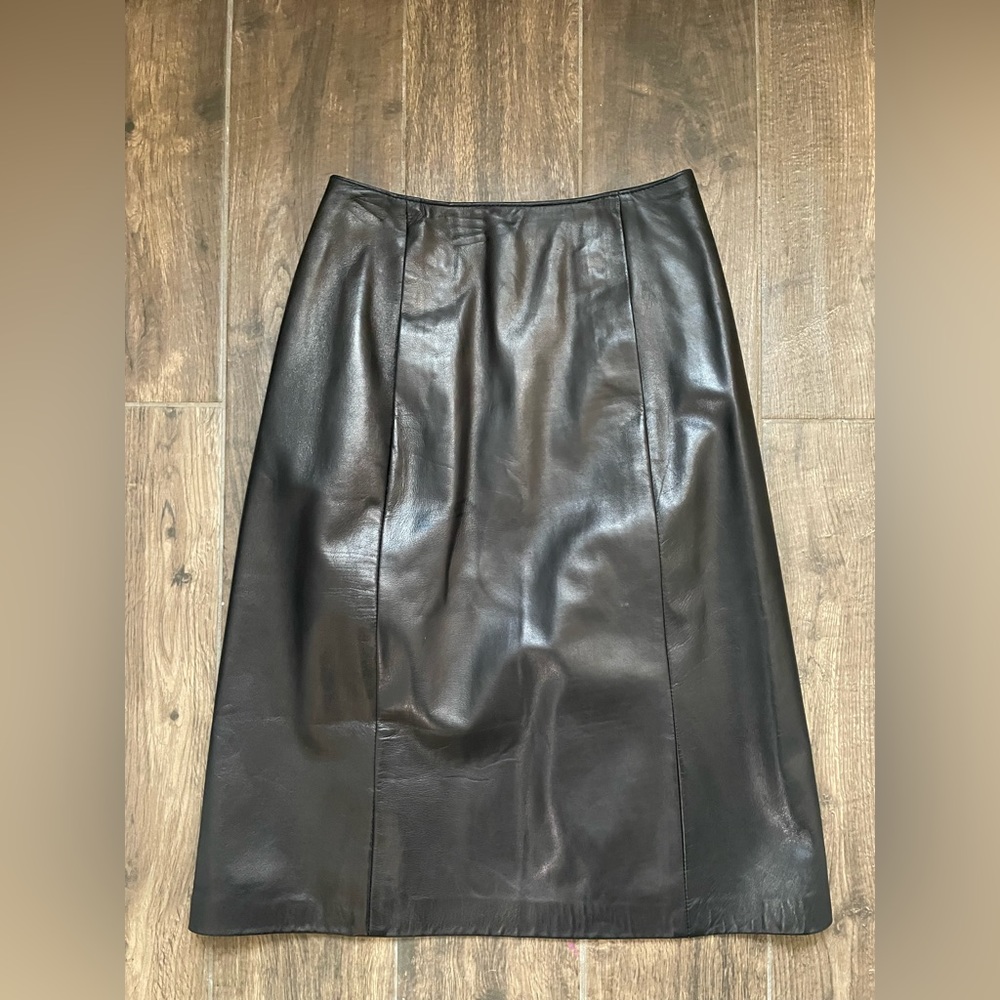 Danier Black Leather High Waist Midi Skirt size 4